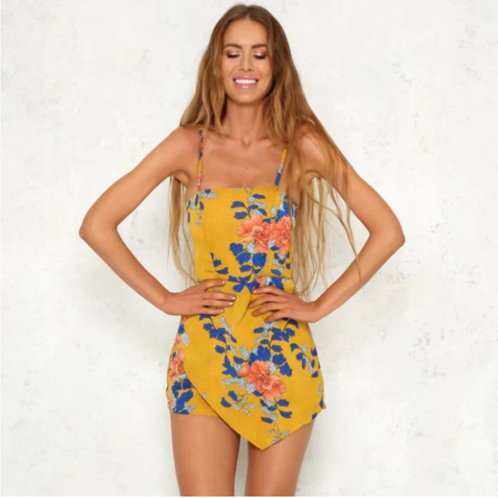 Selfie Leslie mustard floral Romper